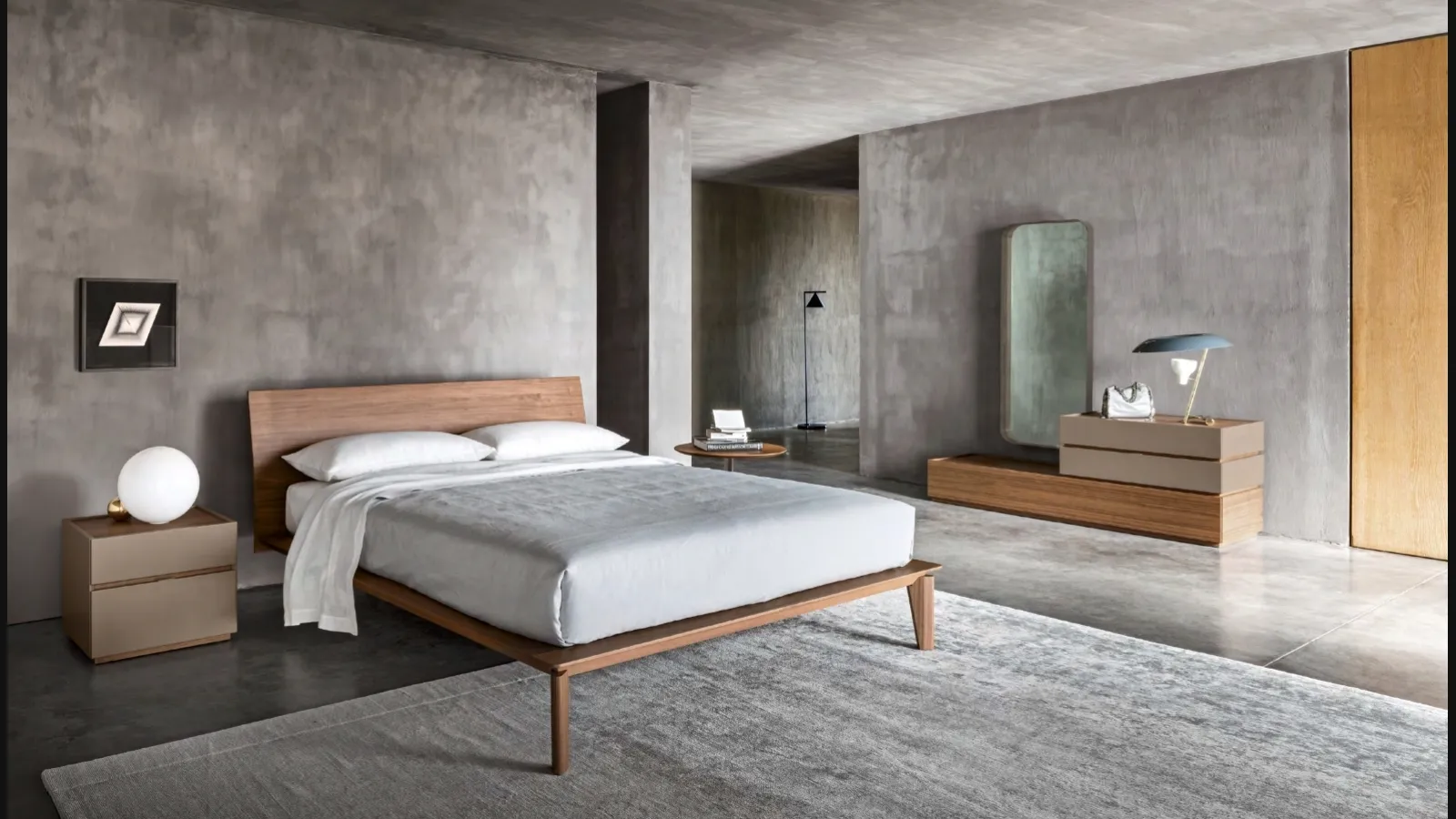 Letto in legno con testiera Folio di Sangiacomo